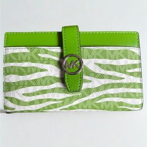 Michael Kors Greenwich Zebra Logo Wallet – Jungle Green